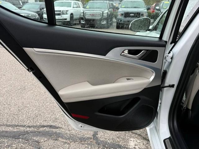 2022 Genesis G70 2.0T AWD