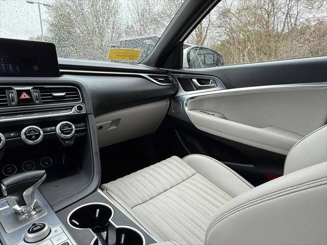 2022 Genesis G70 2.0T AWD