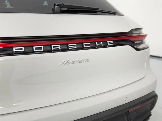 2025 Porsche Macan Macan