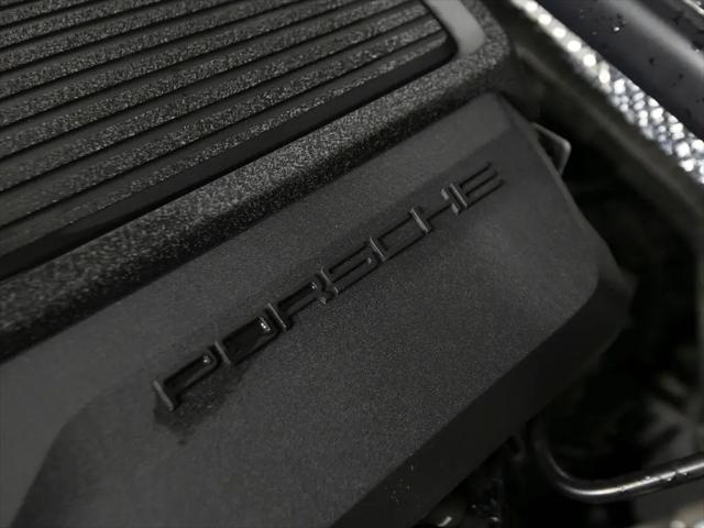 2025 Porsche Macan Macan