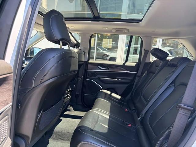 2022 Jeep Grand Cherokee Limited 4x4