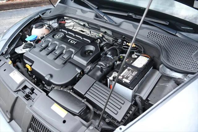 2015 Volkswagen Beetle 2.0L TDI