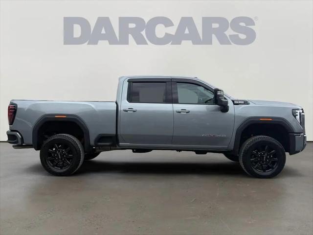 2025 GMC Sierra 3500HD 4WD Crew Cab Standard Bed AT4