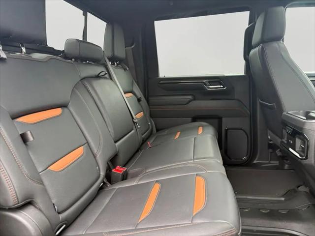 2025 GMC Sierra 3500HD 4WD Crew Cab Standard Bed AT4