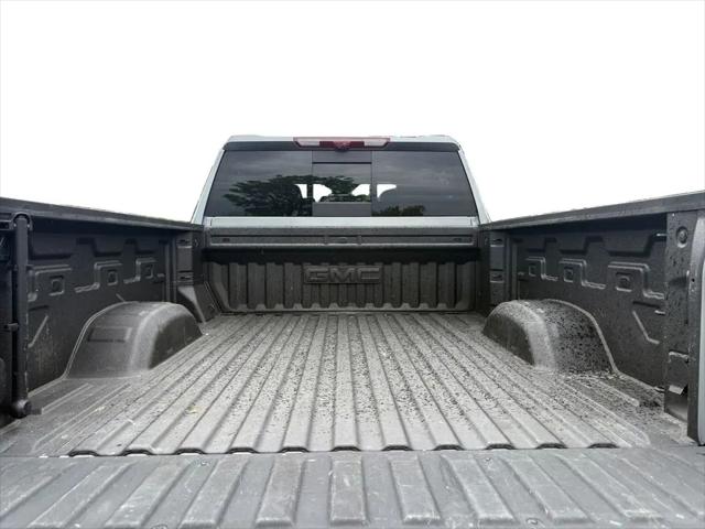 2025 GMC Sierra 3500HD 4WD Crew Cab Standard Bed AT4