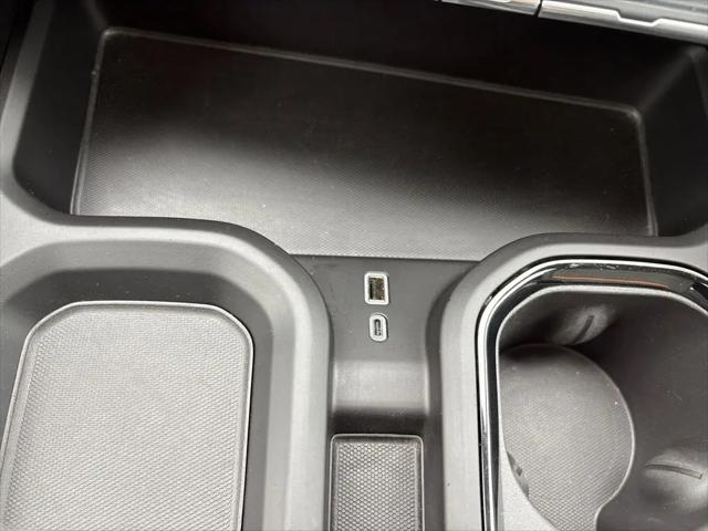 2025 GMC Sierra 3500HD 4WD Crew Cab Standard Bed AT4