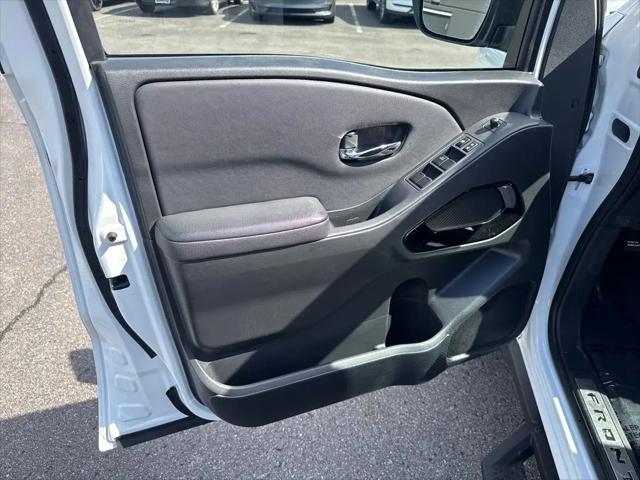 2023 Nissan Frontier Crew Cab SV 4x4