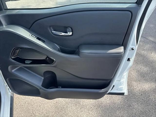 2023 Nissan Frontier Crew Cab SV 4x4