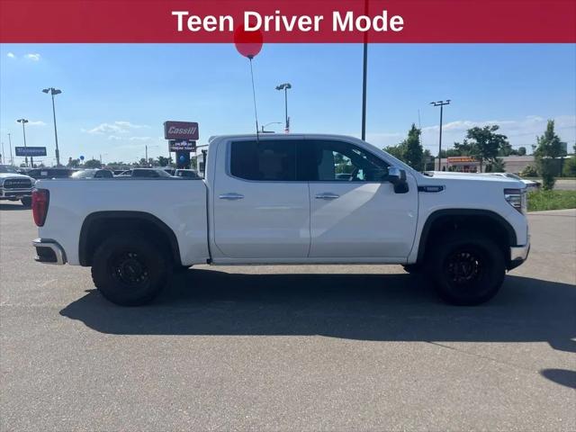 2023 GMC Sierra 1500 4WD Crew Cab Short Box SLT