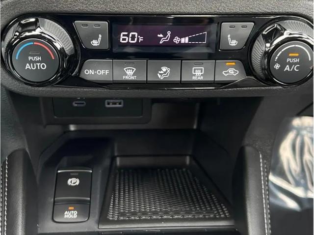 2023 Nissan Kicks SR Xtronic CVT