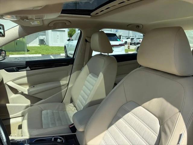 2014 Volkswagen Passat 1.8T SEL Premium