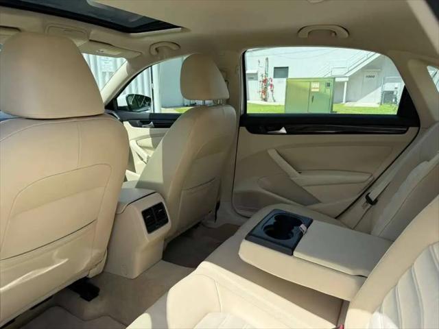 2014 Volkswagen Passat 1.8T SEL Premium