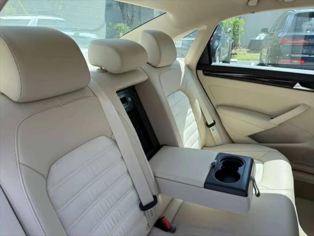 2014 Volkswagen Passat 1.8T SEL Premium
