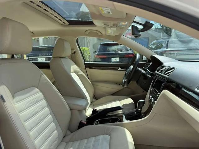 2014 Volkswagen Passat 1.8T SEL Premium