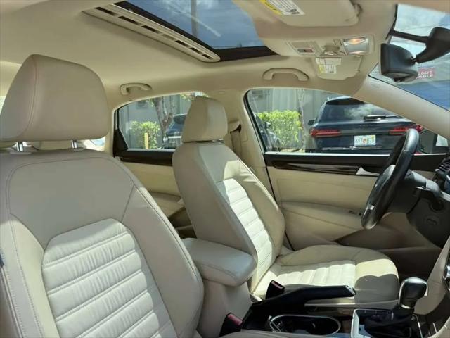2014 Volkswagen Passat 1.8T SEL Premium