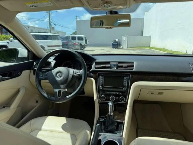 2014 Volkswagen Passat 1.8T SEL Premium