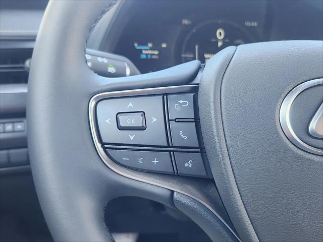 2026 Lexus 300 Premium AWD