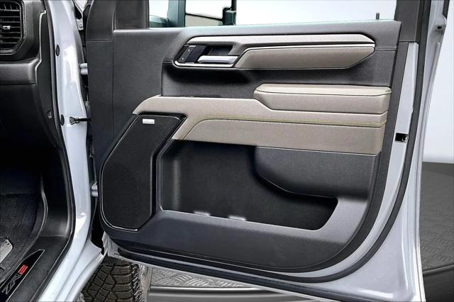 2025 Chevrolet Silverado 2500HD 4WD Crew Cab Standard Bed ZR2