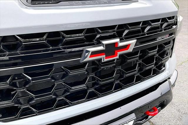 2025 Chevrolet Silverado 2500HD 4WD Crew Cab Standard Bed ZR2