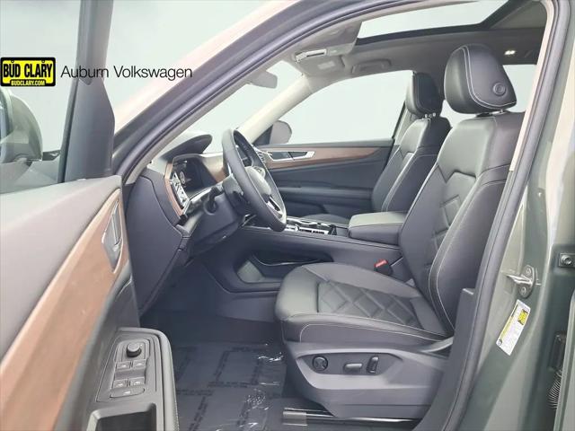 2026 Volkswagen Atlas SE with Technology