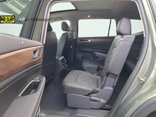2026 Volkswagen Atlas SE with Technology