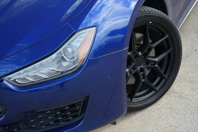 2018 Maserati Ghibli Standard