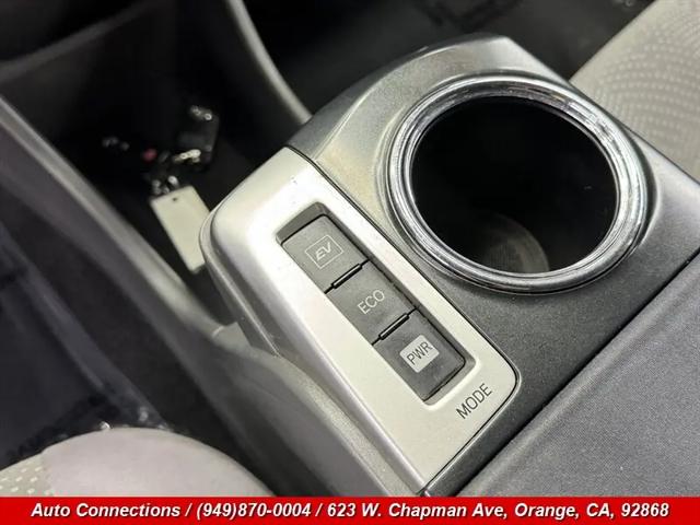2014 Toyota Prius v Three
