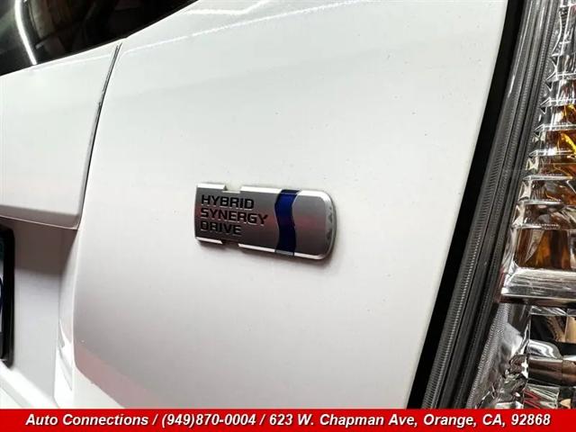 2014 Toyota Prius v Three