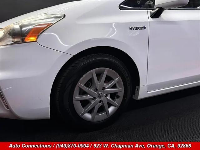 2014 Toyota Prius v Three