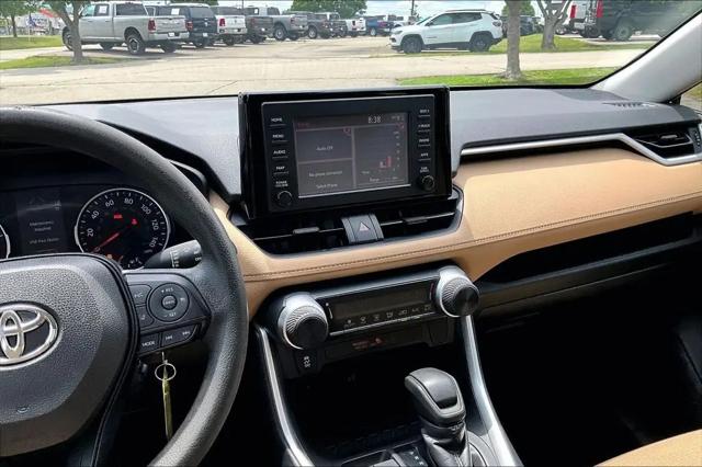 2019 Toyota RAV4 LE