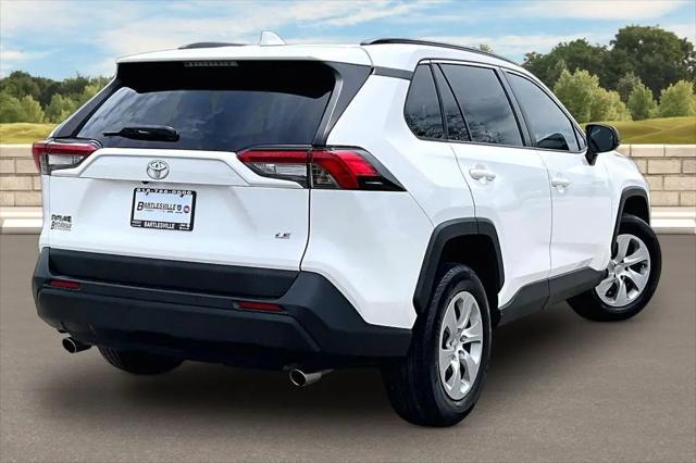 2019 Toyota RAV4 LE