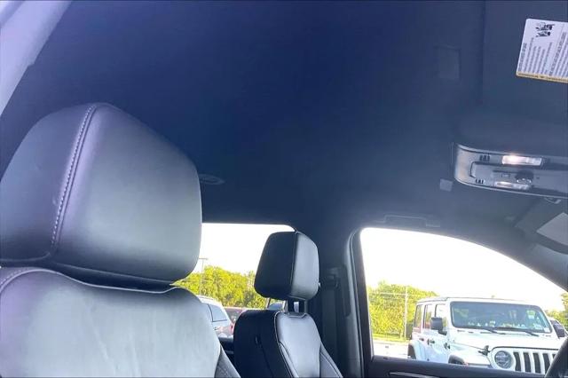 2025 Chevrolet Suburban 4WD Z71