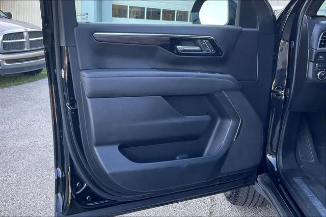 2025 Chevrolet Suburban 4WD Z71