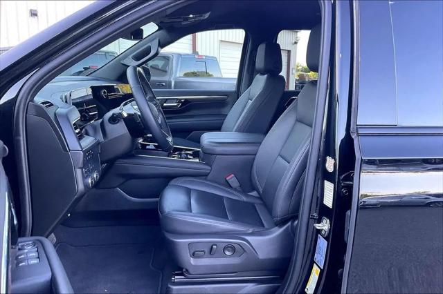 2025 Chevrolet Suburban 4WD Z71