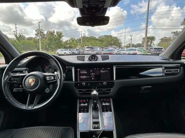 2023 Porsche Macan T