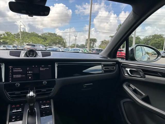 2023 Porsche Macan T