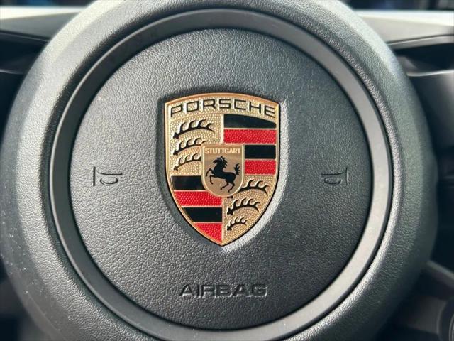 2023 Porsche Macan T