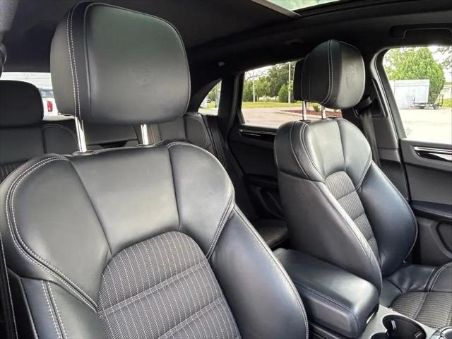 2023 Porsche Macan T