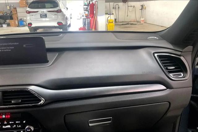 2023 Mazda CX-9 Carbon Edition