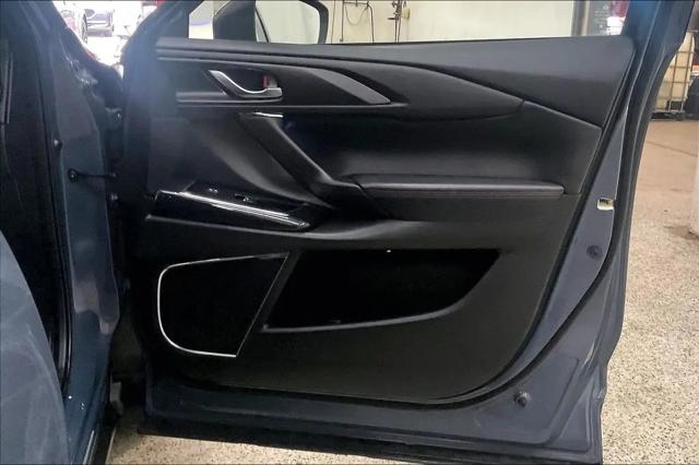 2023 Mazda CX-9 Carbon Edition