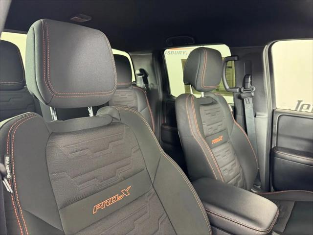 2025 Nissan Frontier Crew Cab PRO-X 4x2