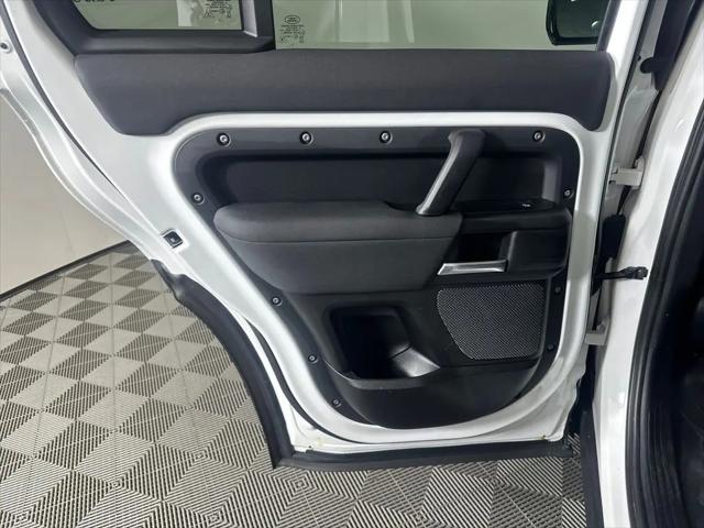 2022 Land Rover Defender 110 Standard