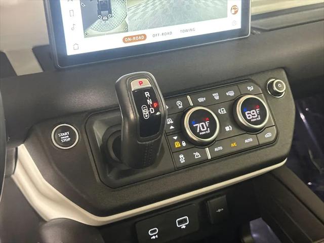 2022 Land Rover Defender 110 Standard