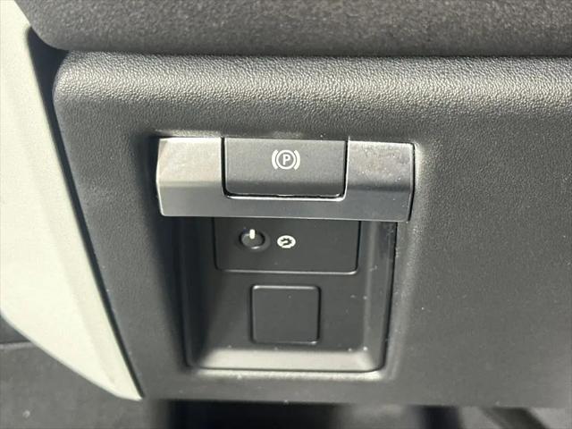 2022 Land Rover Defender 110 Standard