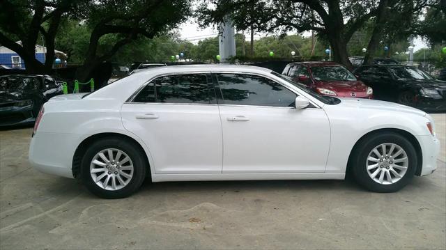 2013 Chrysler 300 Motown
