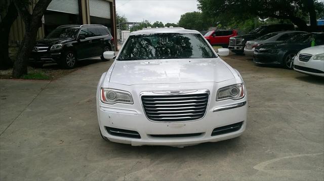 2013 Chrysler 300 Motown