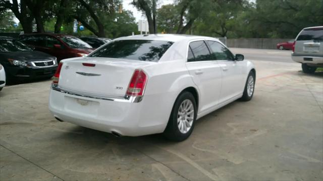 2013 Chrysler 300 Motown