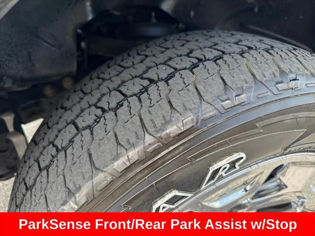 2020 Ram 1500 Big Horn Crew Cab 4x4 5'7" Box