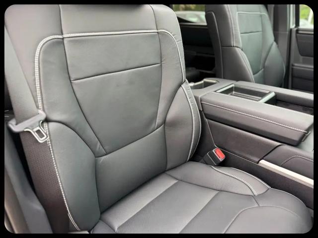 2026 Toyota Tundra Limited CrewMax 5.5' Bed