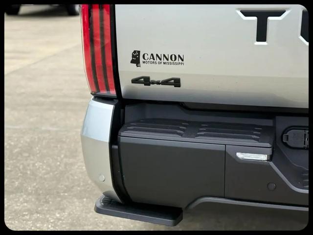 2026 Toyota Tundra Limited CrewMax 5.5' Bed